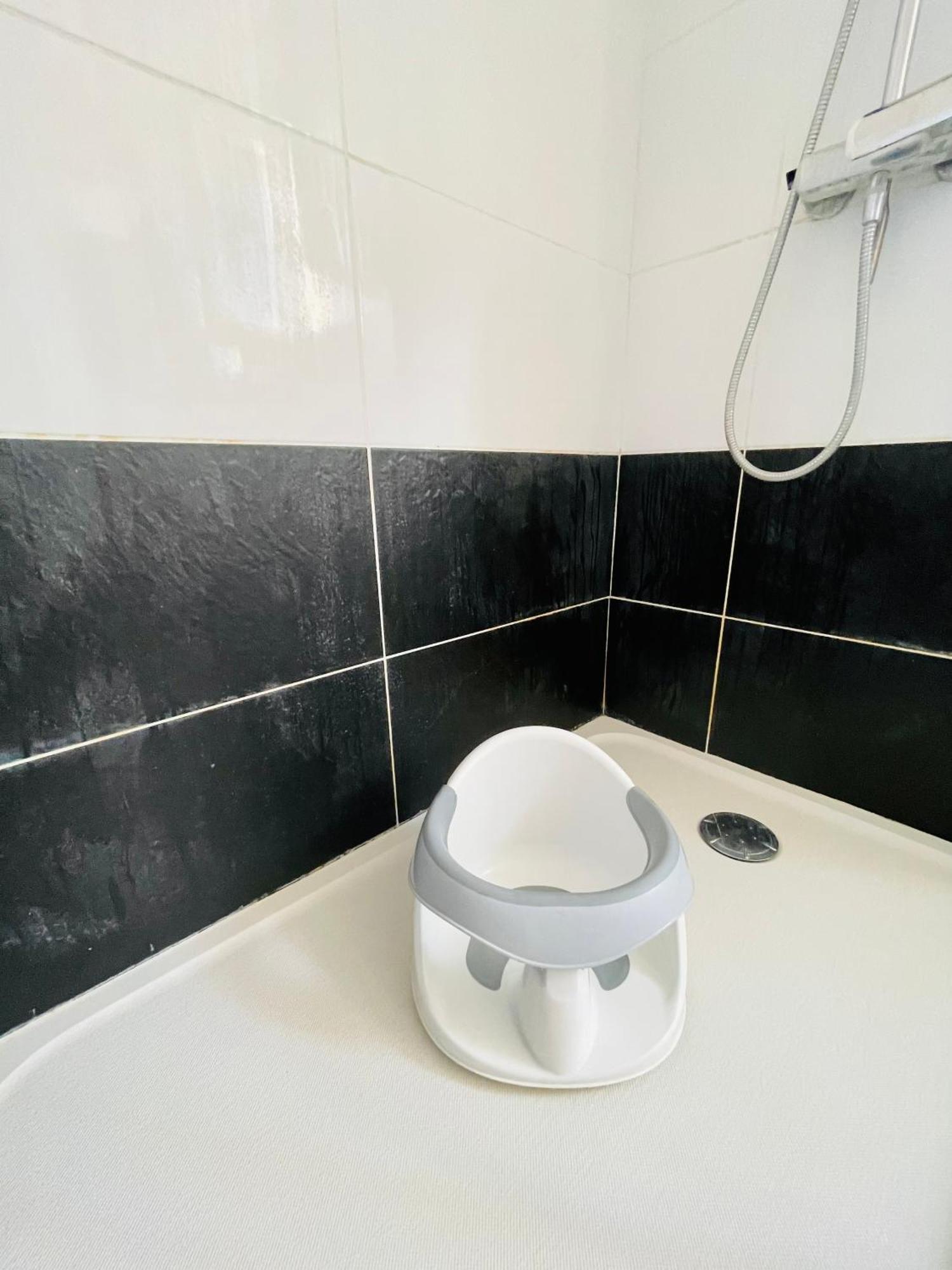 Grand T2 Au Rdc Hyper Centre Navette Et Sauna En Option * Beauvais